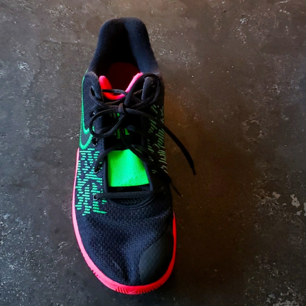 Nike Kyrie Flyers II 👟